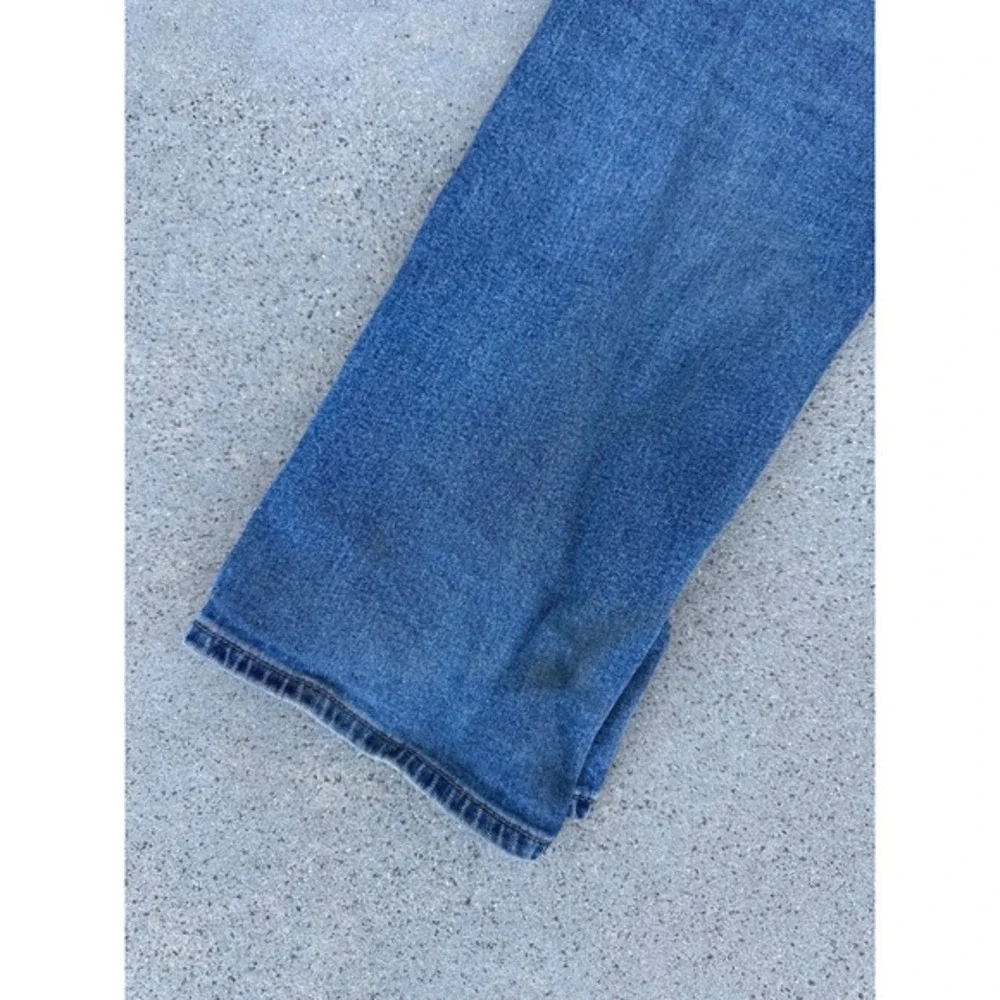 Levi's 505 Jeans Mens 38x30 Blue Straight Leg Classic Fit Medium Wash Denim‎
